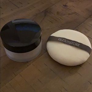 Laura Mercier Setting Powder and Powder Puff